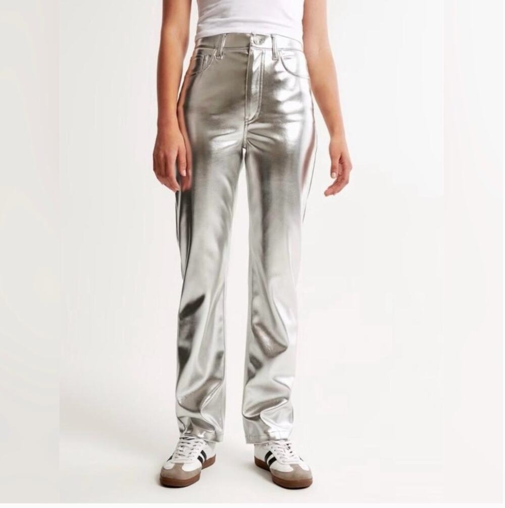 Abercrombie 90s Straight Metallic Silver Jeans 25 Short NWT